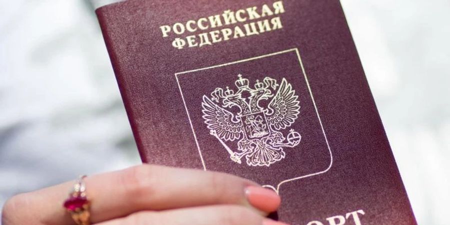 Russen wegen des Angriffs auf die Ukraine nicht willkommen. Foto: Kay Nietfeld/dpa/Symbolbild