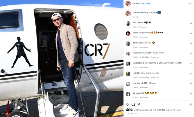 Ronaldo besitzt nicht nur Autos, sondern auch einen Privatjet. Georgina