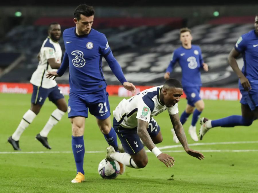 ...und Ben Chilwell (l.) spielen beide für den FC Chelsea.