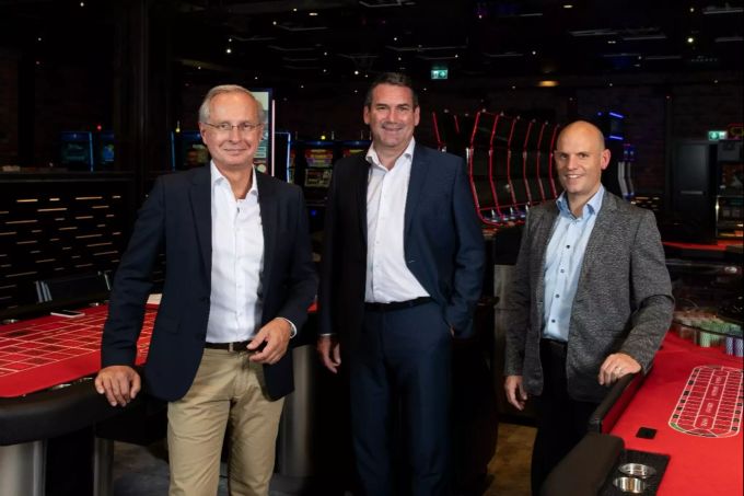 Bereit für die Eröffnung des fünften Casinos in Liechtenstein (v.l.): Casino 96-Direktor Christian Aumüller, Verwaltungsratspräsident Dr. Martin Meyer und Geschäftsführer-Stellvertreter Thomas Banzer. Liechtenstein Casino 96