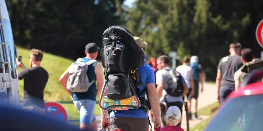 Während der Corona-Pandemie hat sich Wandern in der diesjährigen Urlaubssaison als Krisen-Gewinner entpuppt. (Symbolbild). Foto: Karl-Josef Hildenbrand/dpa