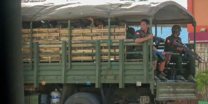 Berichte - Kämpfe in Myanmar – Bewaffnete Gruppe tötet 20 Militärs