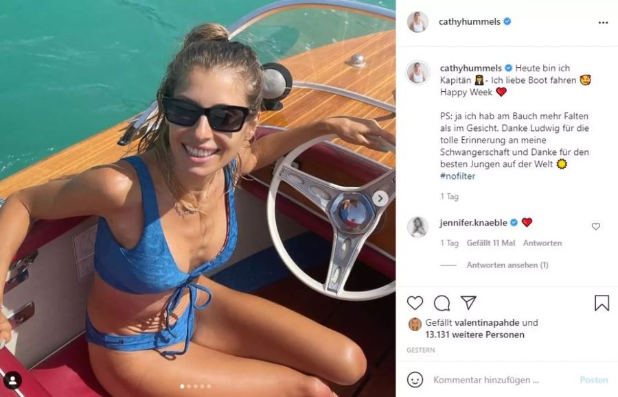 Cathy Hummels postet eine Reihe von Bikini-Fotos.