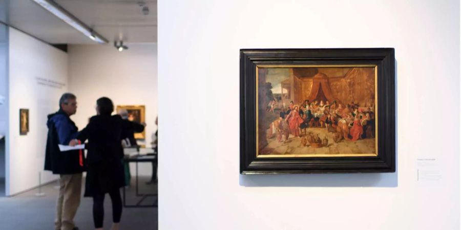 Das Gemälde «Hochzeit in Cana» von Frans Francken dem Jüngeren hängt an der Wand im Kunstmuseum Bern.