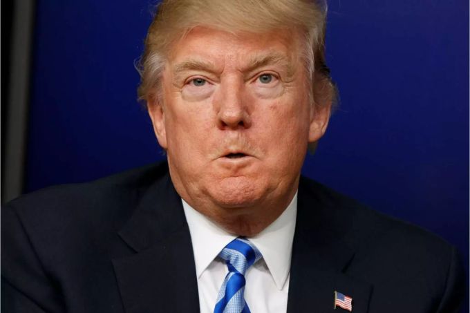 Donald Trump kritisiert den Autor des Gastartikels als «feige». Donald Trump kritisiert den Autor des Gastartikels als «feige».