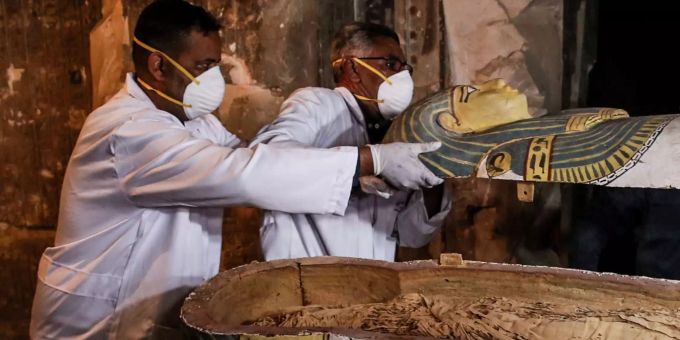 Tempelstadt - Ägypten enthüllt antikes Grab und Sarkophag in Luxor