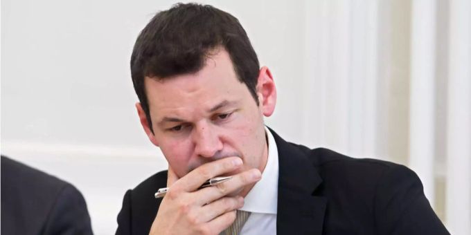 Gegen Pierre Maudet wir ein Strafverfahren wegen Vorteilnahme geführt. Gegen Pierre Maudet wir ein Strafverfahren wegen Vorteilnahme geführt.
