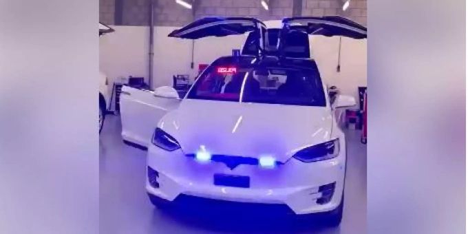 Ein Tesla der Kantonspolizei Basel-Stadt. Ein Tesla der Kantonspolizei Basel-Stadt.