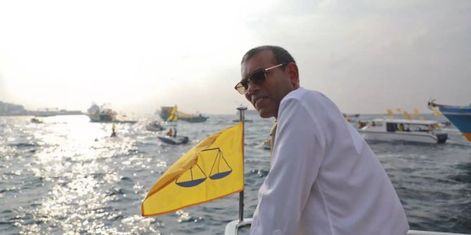 Mohamed Nasheed auf einem Boot in den Malediven.