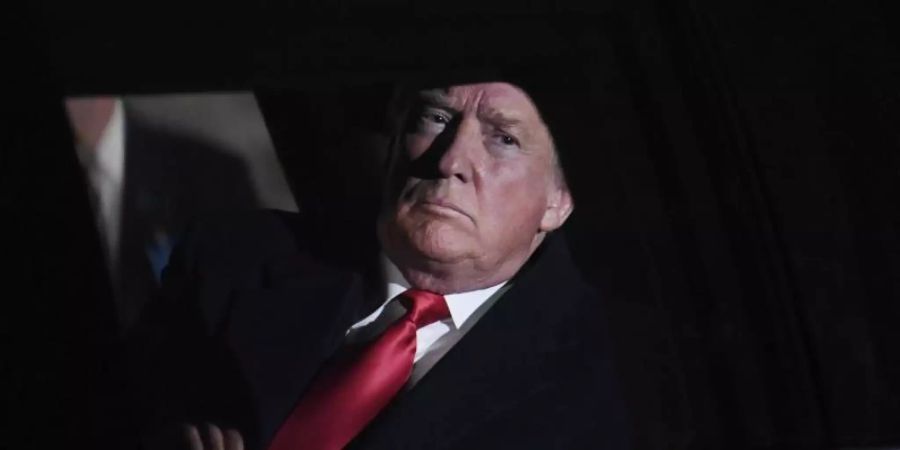 US-Präsident Donald Trump rechnet bereits in naher Zukunft mit einer vollständigen Rückeroberung des einst von der Terrormiliz IS gehaltenen Geländes in Syrien und dem Irak. Foto: Susan Walsh/AP