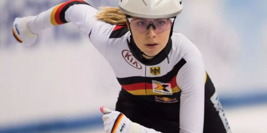 Anna Seidel ist mit den deutschen Shorttrackern beim Heim-Weltcup unglücklich ausgeschieden. Foto: Sebastian Kahnert