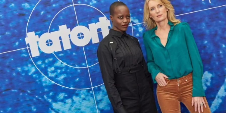 Florence Kasumba (l.) und Maria Furtwängler