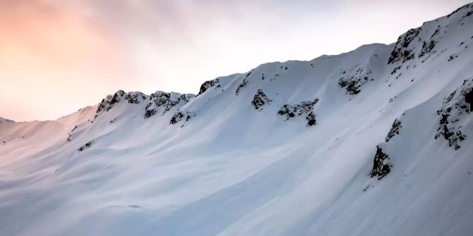 Schweizer, Schnee-bedeckte Berge.