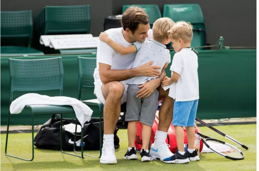 Die beiden Federer-Boys sollen vom Sport ihres Papas ziemlich angefressen sein.