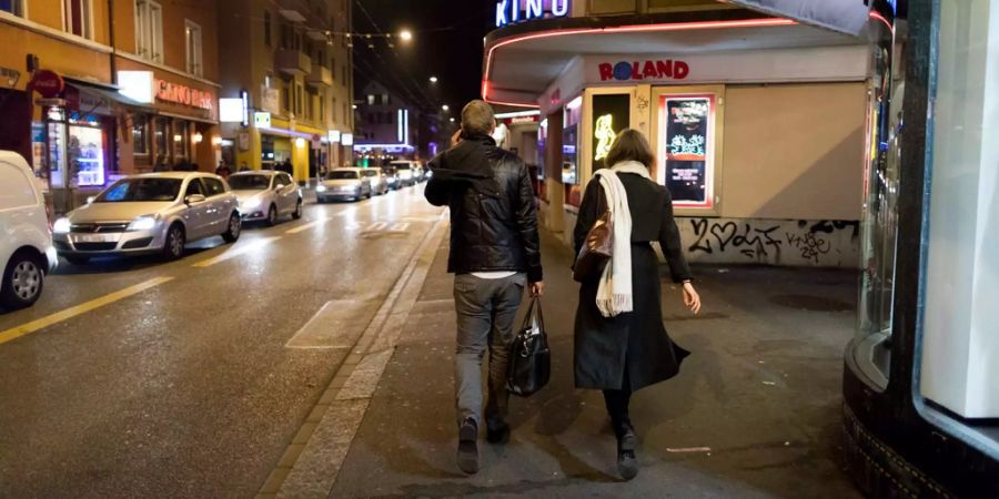 Jede Nacht werden hier rund 50 Verkehrssünder dingfest gemacht: Die Langstrasse in Zürich.