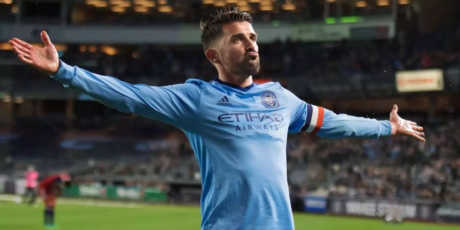 David Villa feiert sein 400. Karrieretor.