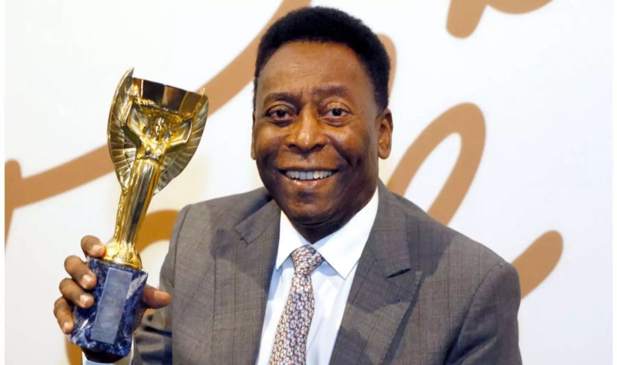 Der Jules-Rimet-Pokal war von 1930 bis 1970 die Siegertrophäe der Fussball-WM. Pelé gewann sie mit Brasilien gleich dreimal.