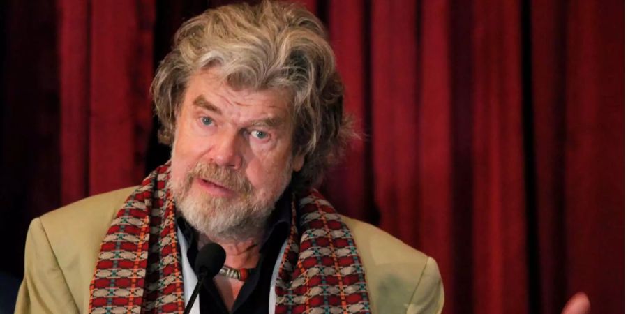 Reinhold Messner spricht über die weltweit erste Mount Everest-Besteigung ohne Sauerstoff.