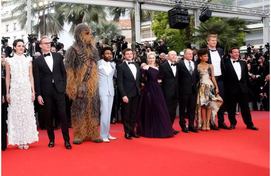 Der Cast von «Solo: A Star Wars Story» lässt sich in Cannes feiern.