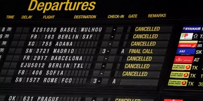 man soll hartnäckig eine Rückerstattung fordern, wenn beispielsweise Reiseanbieter ihre Leistung nicht erfüllen. Reiseanbieter