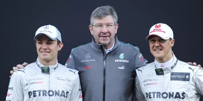 Nico Rosberg (l.) und Michael Schumacher (r,) mit Team-Chef Ross Brawn waren drei Jahre lang Teamkollegen. michael schumacher