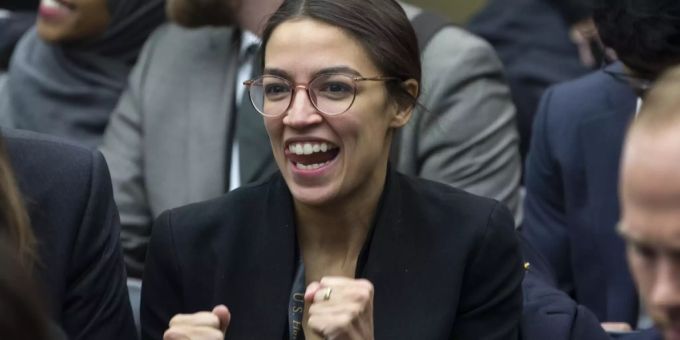 Alexandria Ocasio-Cortez ist Abgeordnete des Repräsentantenhauses der USA. League of Legends