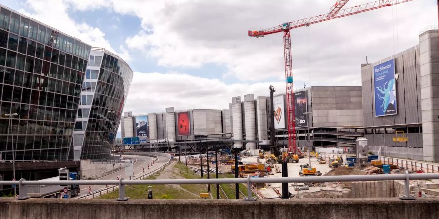 Baustelle am Flughafen Kloten.