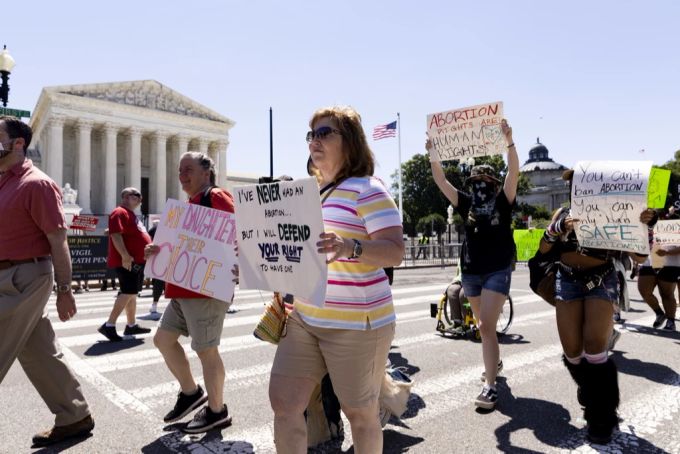 Das Abtreibungsurteil des Supreme Courts trieb landesweit Amerikanerinnen und Amerikaner auf die Strasse. abtreibung