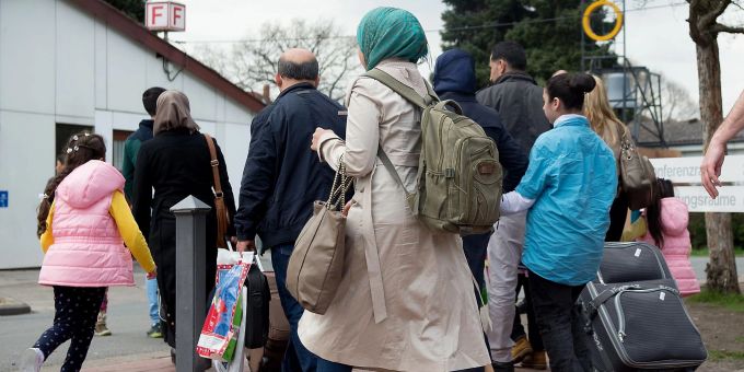 Flüchtlinge im Grenzdurchgangslager Friedland (Archivbild). WHO