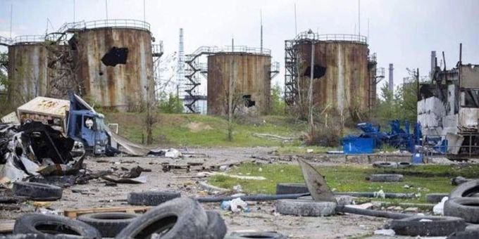 Bei einem Beschuss der Chemiefabrik Azot im Ukraine-Krieg wurden nach ukrainischen Angaben vier Menschen getötet. Sjewjerodonezk Azot Chemiewerk Ukraine-Krieg