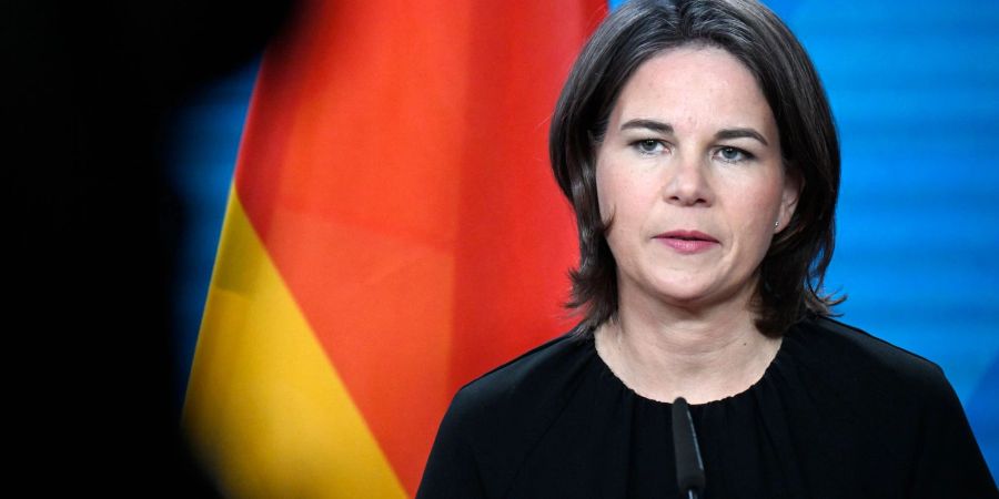 Aussenministerin Annalena Baerbock fordert weitere Waffenlieferungen in die Ukraine.