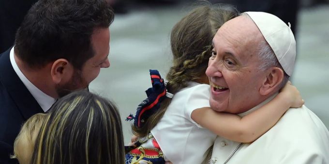 Papst Franziskus erzählt von seiner Jugend und seinem Studentenleben. Papst Franziskus