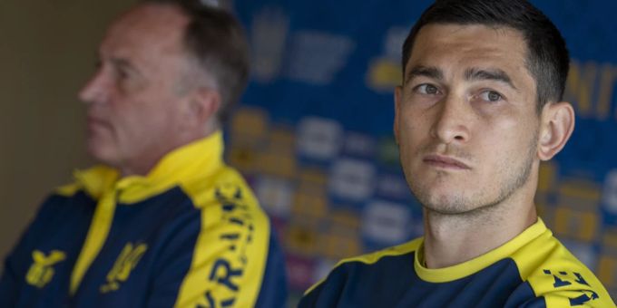 Nationalspieler Taras Stepanenko von der ukrainischen Nationalmannschaft. Ukraine Krieg