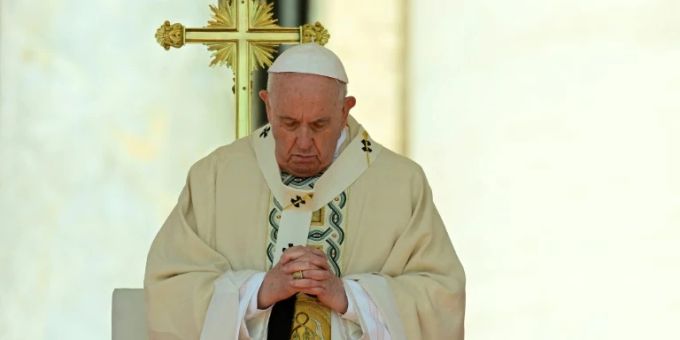 Papst Franziskus bei einer Heiligsprechung. (Archivbild) Papst Franziskus
