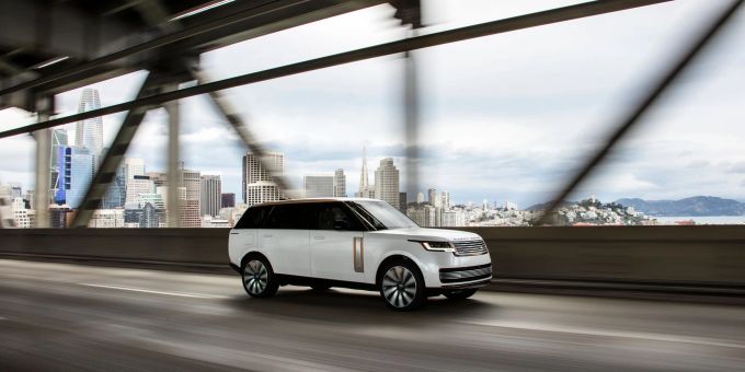 Berlin - Ist der neue Range Rover fit genug fürs Spitzenfeld?