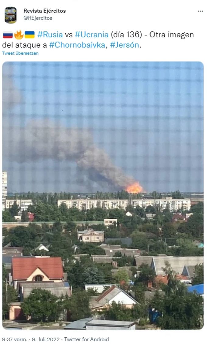 Im Ukraine-Krieg greifen ukrainische Truppen den Flughafen Chornobaivka an. Ukraine-Krieg
