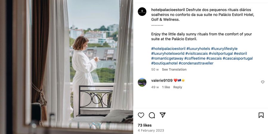 Instagram Post Frau im Bademantel auf Hotel-Balkon.