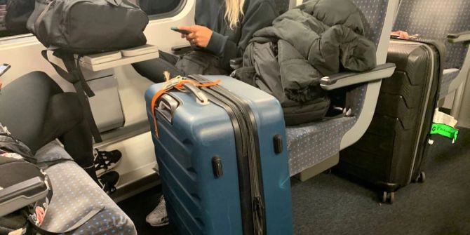 touristen bahn gepäck