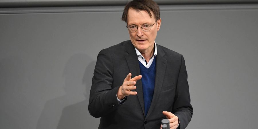 Gesundheitsminister Karl Lauterbach: «Es wäre albern zu sagen, wir bereiten uns nicht auf einen militärischen Konflikt vor, und dann wird er auch nicht kommen. Nach der Logik bräuchte man auch keine Bundeswehr. Nichtstun ist keine Option.»