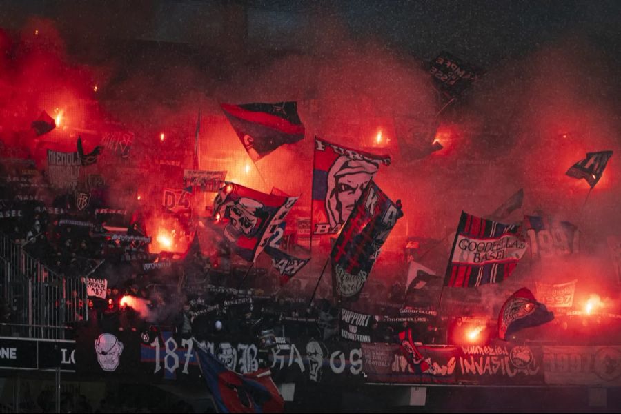 Immerhin die Fans des FC Basel lieferten.