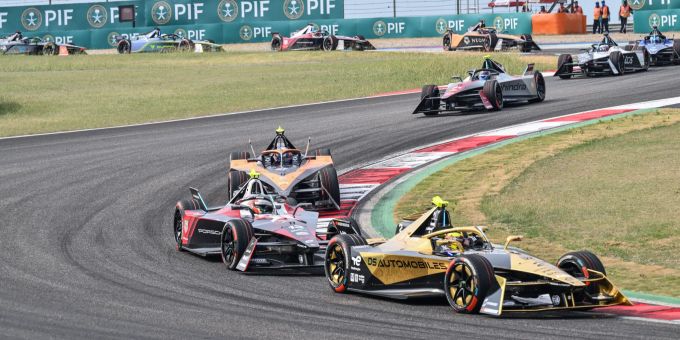 Start im Dezember - Formel E enthüllt Rekord-Rennkalender für 2025