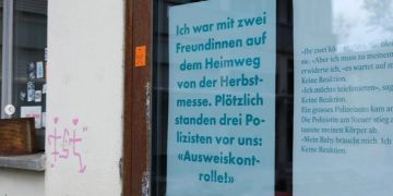 plakate rassistische polizeikontrollen