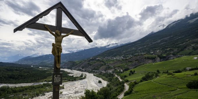 Die Rhone nach dem Unwetter im Wallis. Rhone