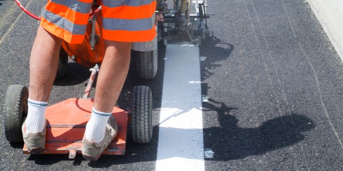 Strassenmarkierung Strassenarbeiter Farbe Belag