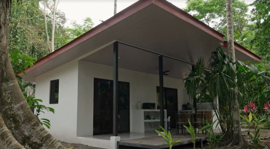 Ihre Bungalows vermieten sie an Touristen.