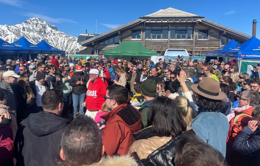 Die Musik-Fans sind begeistert.