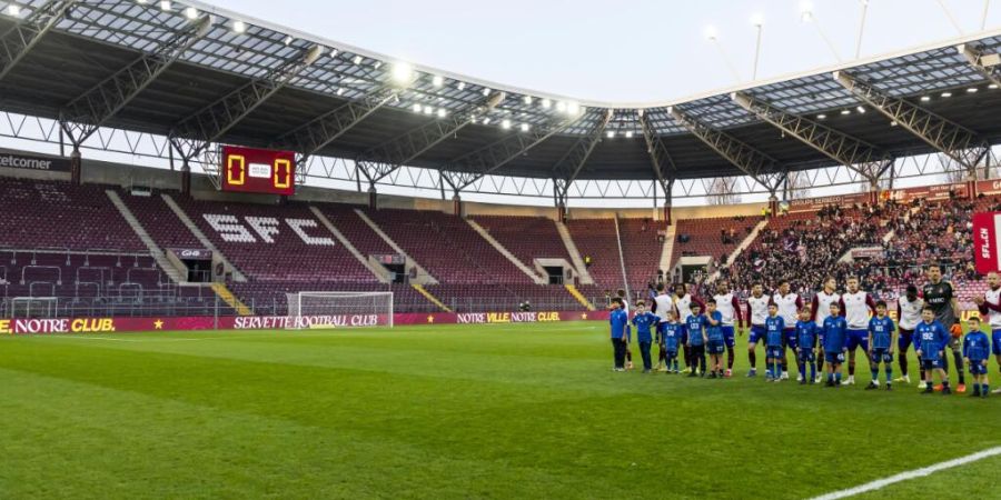 Die Nordtribüne im Stade de Genève war während des Spiels zwischen FC Servette FC und FC Zürich leer.