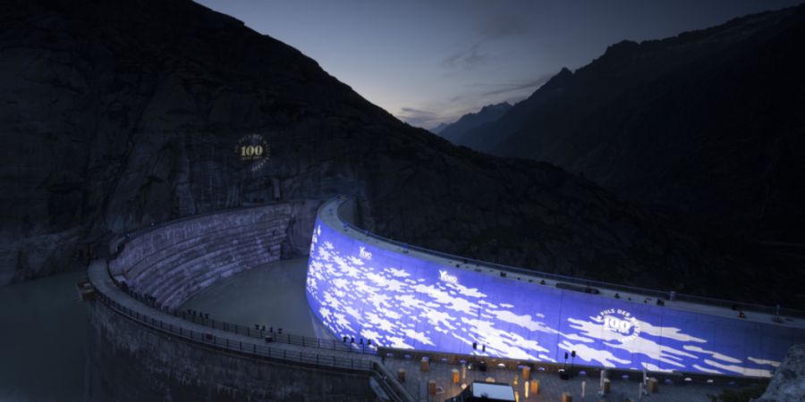 Die neue Spitallamm-Staumauer der Kraftwerke Oberhasli in Guttannen. Wer künftig wie viel Anteile an den KWO halten soll, ist noch offen. (Archivbild)