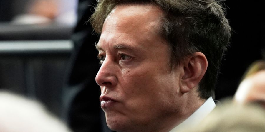 Kann man Werbekunden verklagen, weil sie keine Anzeigen mehr schalten wollen? Elon Musk versuchte es für seine Online-Plattform X - und musste eine Niederlage einstecken. (Archivbild)