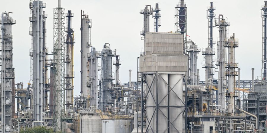 Nach zwei Jahren Rezession wächst die deutsche Wirtschaft 2025 wieder leicht. Das Schlussquartal fällt sogar positiver aus als erwartet. Dennoch lässt der grosse Aufschwung auf sich ...